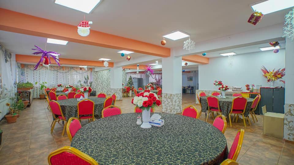Vila Muntii Bucegi & Spa Bran  Ngoại thất bức ảnh