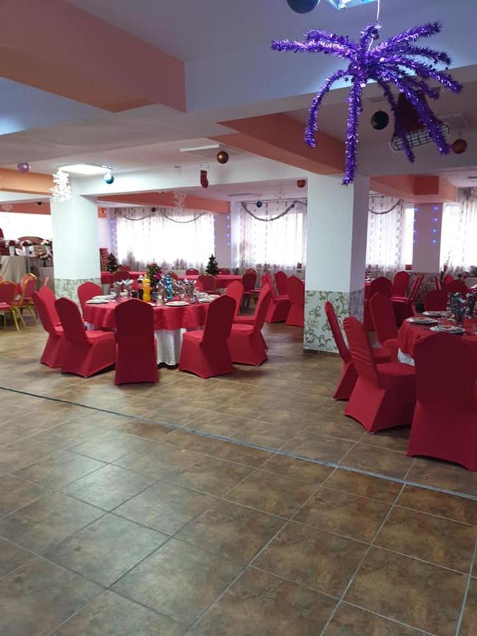 Vila Muntii Bucegi & Spa Bran  Ngoại thất bức ảnh