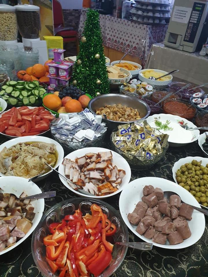 Vila Muntii Bucegi & Spa Bran  Ngoại thất bức ảnh