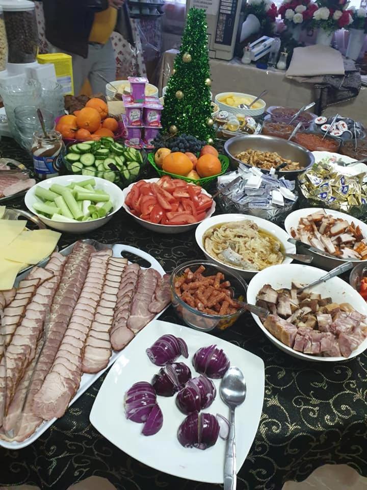 Vila Muntii Bucegi & Spa Bran  Ngoại thất bức ảnh